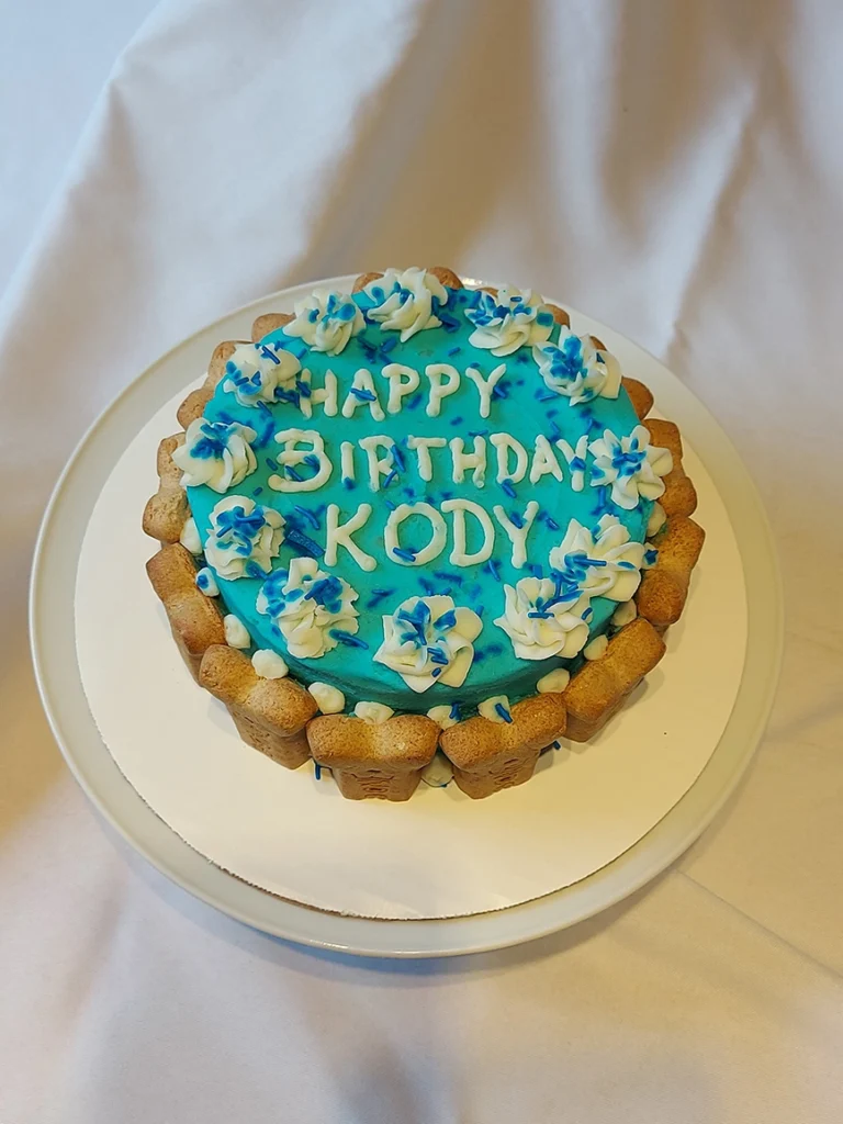 Custom Cakes for Pets and Dogs - dog cake