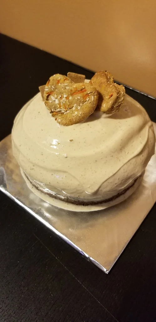 Custom Cakes for Pets and Dogs - doggie cake