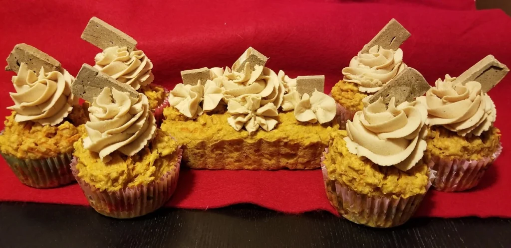 Custom Cakes for Pets and Dogs - pup cakes
