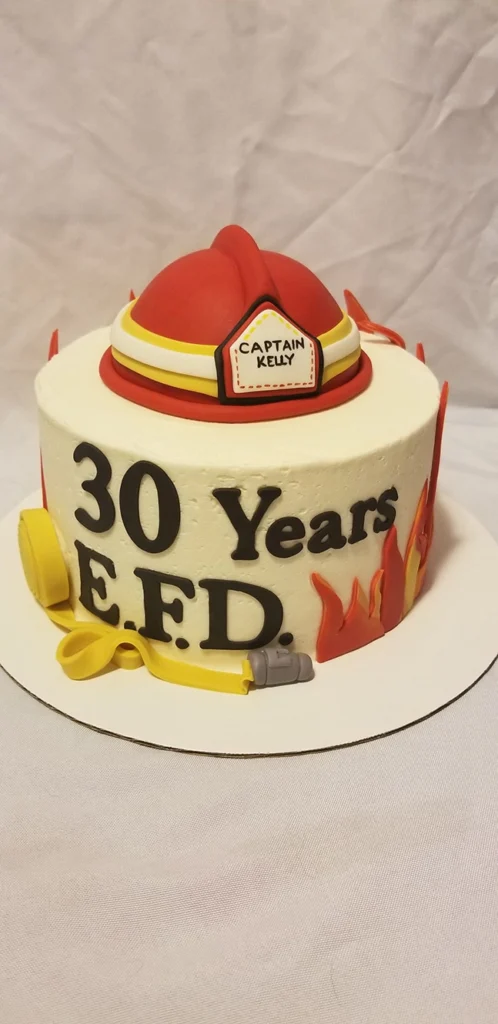 Custom Graduation & Retirement Cakes